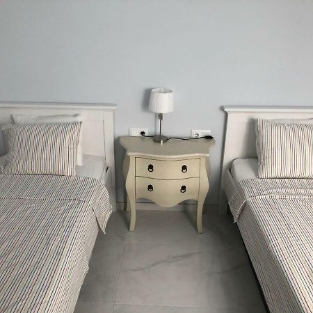 2 Bedroom Apartment In The Old Town, Close To The Beach L' Escala Exterior foto